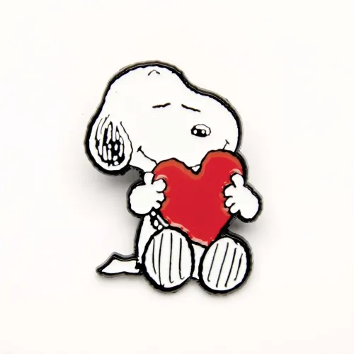 Peanuts Snoopy Give Hugs Heart Pin Badge